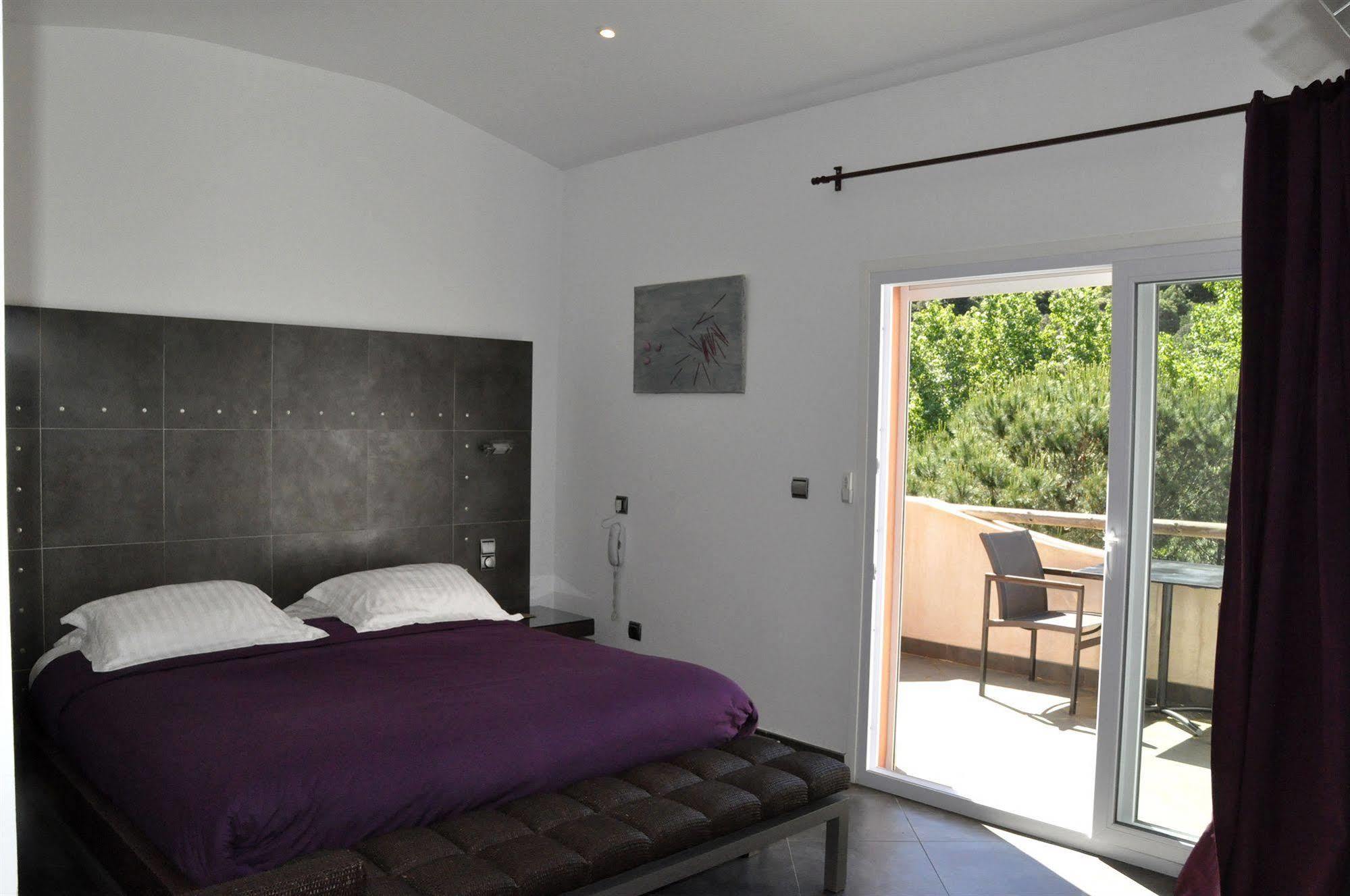 Private Hotel - Adult Only ปอร์โต-เวคคีโอ ภายนอก รูปภาพ
