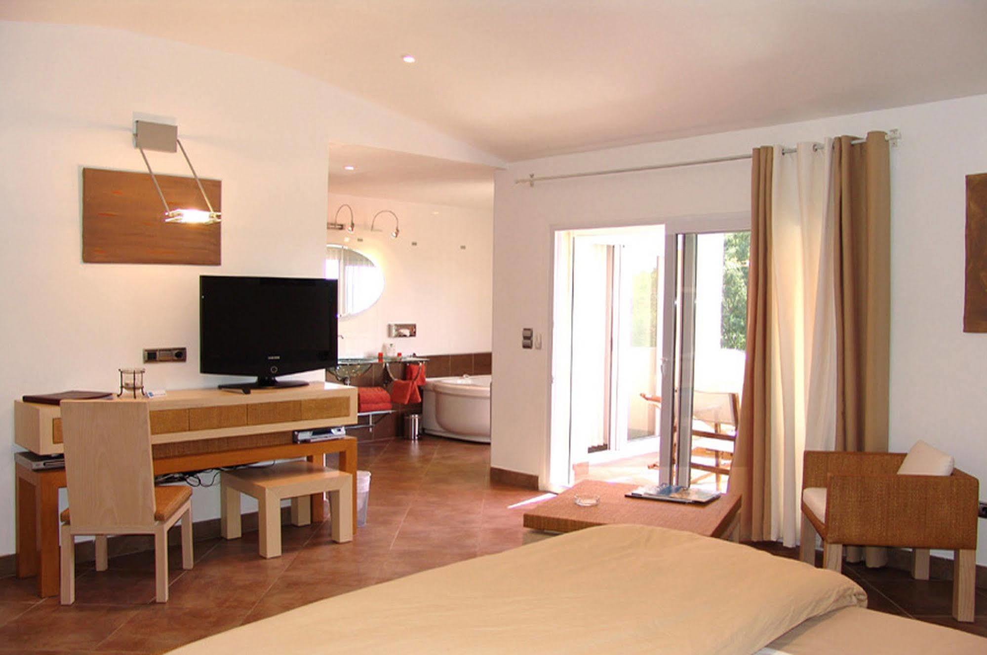 Private Hotel - Adult Only ปอร์โต-เวคคีโอ ภายนอก รูปภาพ